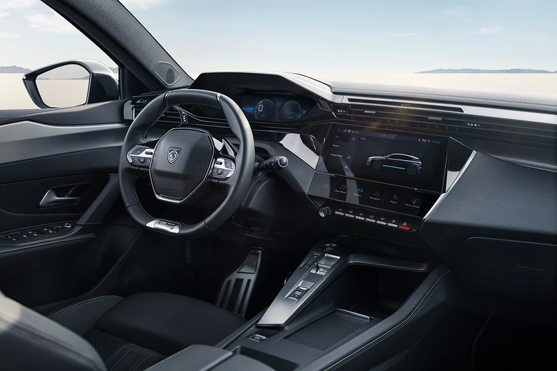 A eletrificação chega ao Peugeot e-308 e ao 308 SW