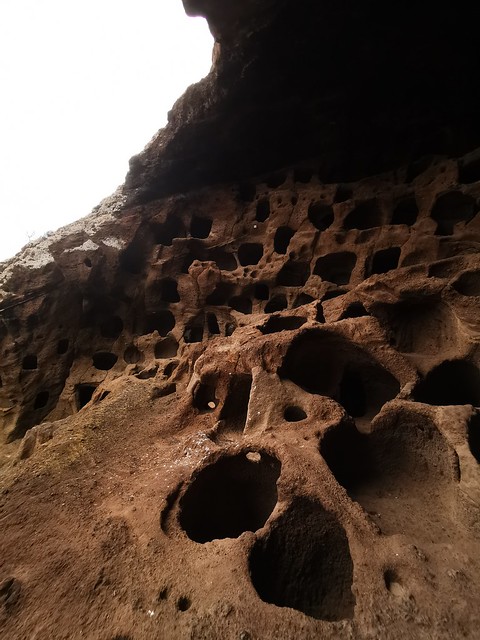 cámaras o silos del granero yacimiento arqueológico Cenobio de Valerón Montaña del Gallego Santa María de Guía de Gran Canaria 01