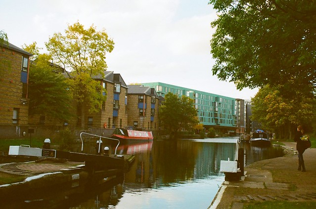 Queen Mary Residential by Regent's Canal (3)