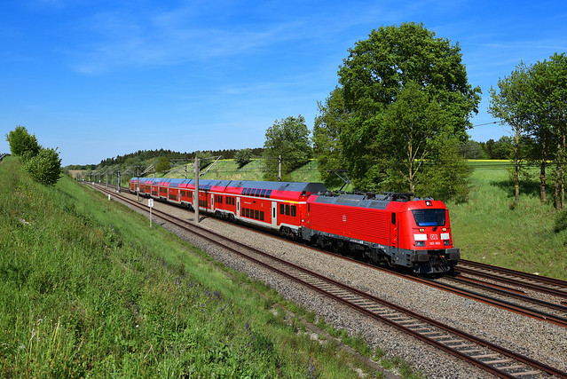102 003-1 Škoda I DB Regio I RE 4025 I Vierkirchen (16117)