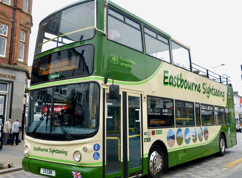 S9 EBN ‘SEVEN SISTERS BUS & COACH’ No.809. Eastbourne Sightseeing, Jessica. Volvo B7TL / Transbus ALX400 /1