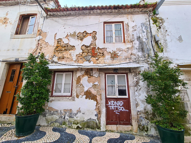 Graffiti, Cascais, Portugal