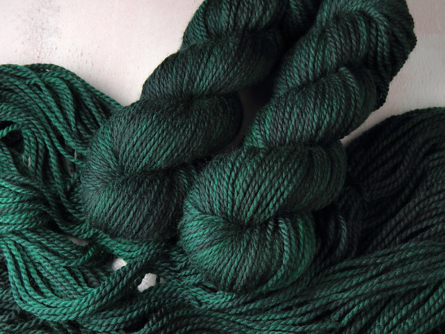 Awesome Aran – 100% British wool superwash hand-dyed yarn 100g – ‘Monstera’