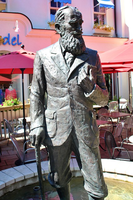 Niagara-on-the-Lake: George Bernard Shaw Statue