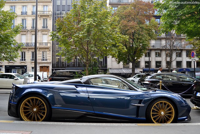 Pagani Huayra Roadster