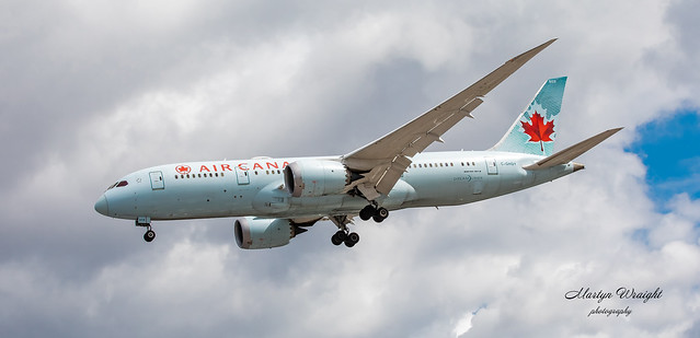 Air Canada Boeing 787-8 Dreamliner