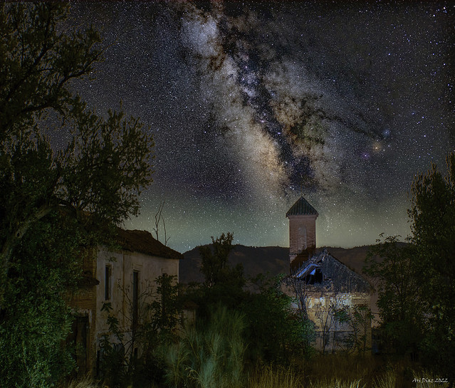 Una noche en el pueblo fantasma