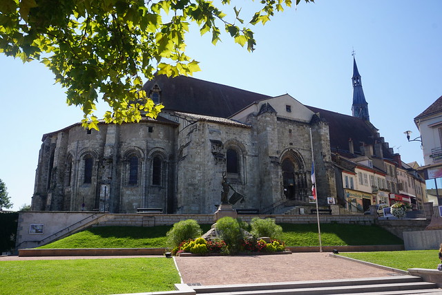Eglise Sainte-Croix, Saint-Pourçain-sur-Sioule
