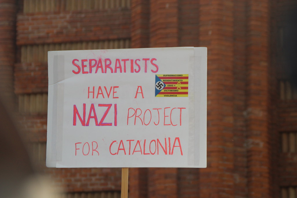 FOTOGRAFÍA. BARCELONA (ESPAÑA), 18.09.2022. Cataluña se levanta contra el régimen xenófobo que ocupa el Gobierno de la Generalidad de Cataluña. Ñ Pueblo (2)