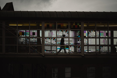 Cross the bridge - Dublin, Ireland by emilien.durand38, flickrunitedaward tags irlande ireland dublin sony a6600 downtown centre color monument photography 