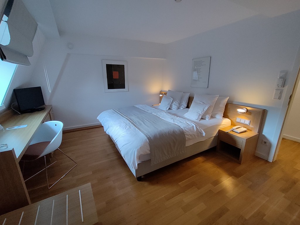 Hotel Simoncini Luxembourg bedroom