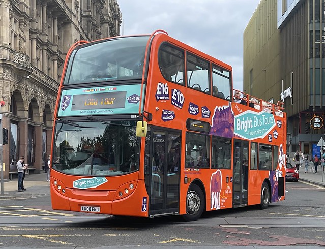 First Scotland East Bright Bus Tours 33519 LK08 FND (16-06-2022)