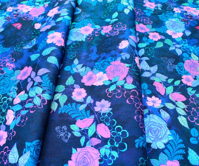 Robert Kaufman Fabrics Bloomburst WELD-21296-69 Midnight Flower