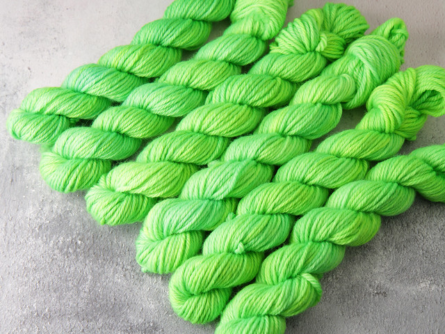 DK Minis – pure Merino wool superwash hand dyed yarn 20g miniskeins – ‘Hulk’
