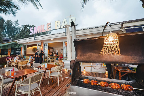 Smile Restaurant  กมลา ภูเก็ต