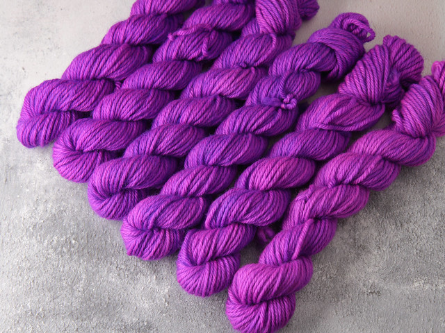 DK Minis – pure Merino wool superwash hand dyed yarn 20g miniskeins – ‘Supernature’