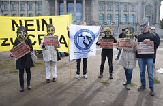 21.09.2022: Aktion vor dem Bundestag: Nein zu CETA – Zombie-Vertrag verhindern