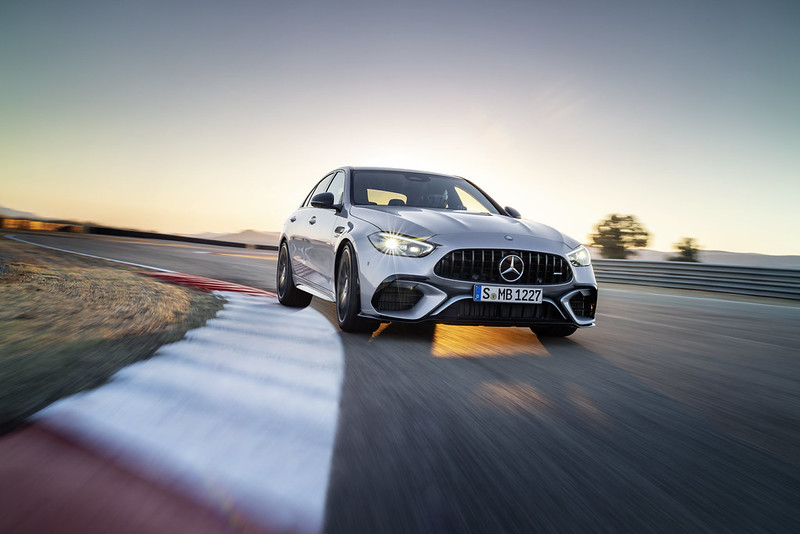 Estreia do Mercedes-AMG C 63 SE PERFORMANCE e de uma nova era