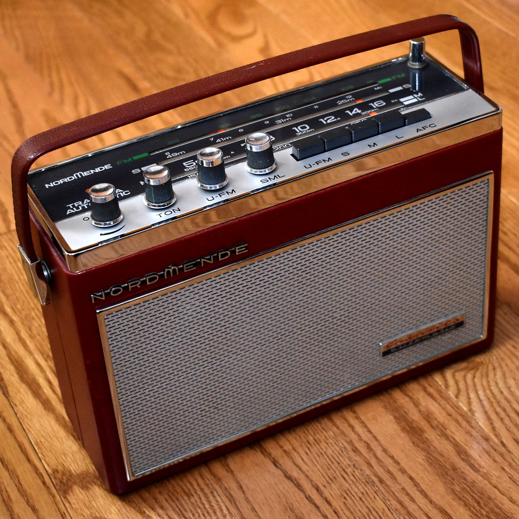 Vintage Nordmende Transita Automatic Portable Transistor Radio, 4 Band Receiver (FM-SW-MW-LW), 10 Transistors, Made In West Germany, Circa 1964
