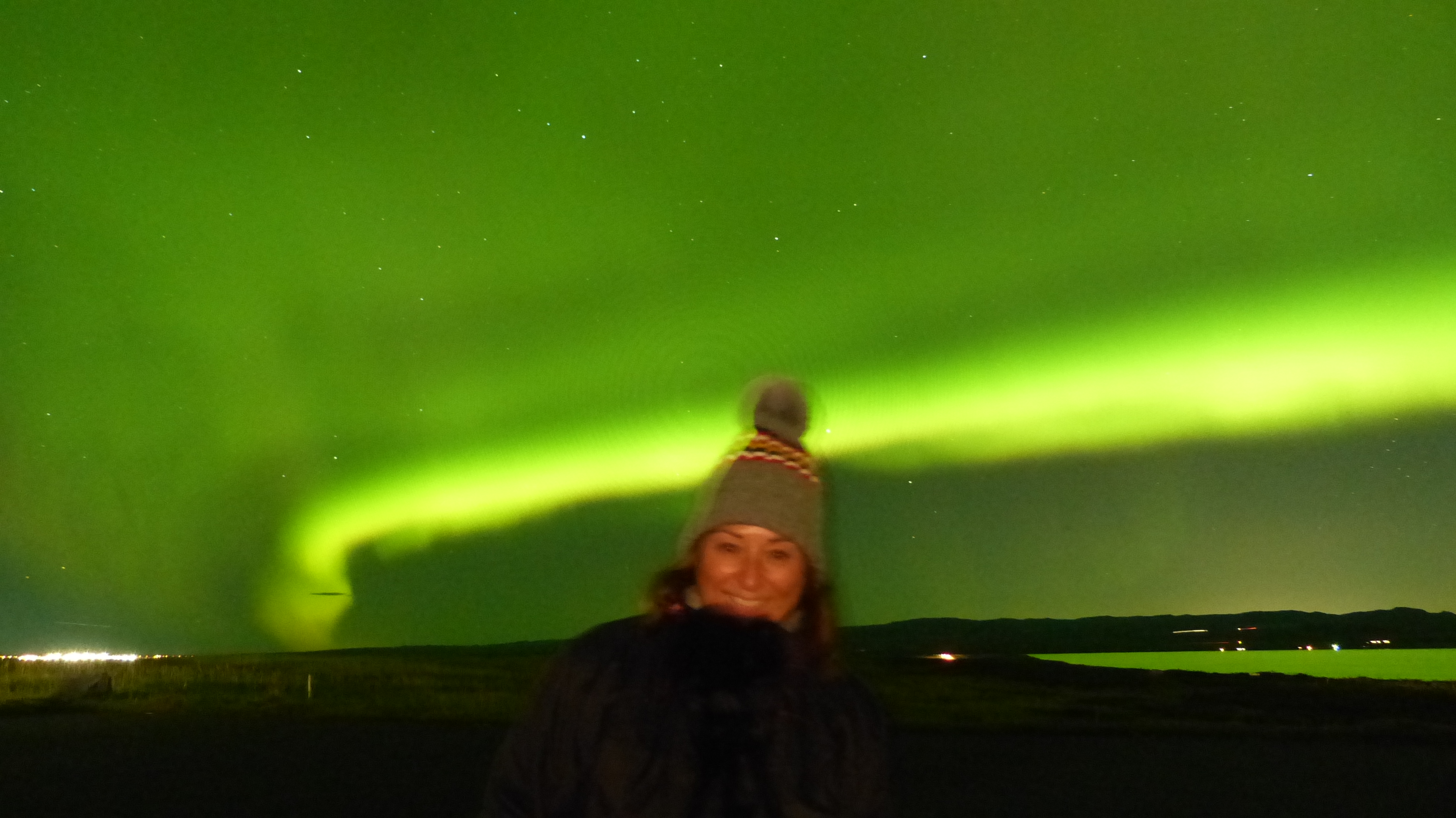 Aurora boreal sobre Þorlákshöfn, Iceland