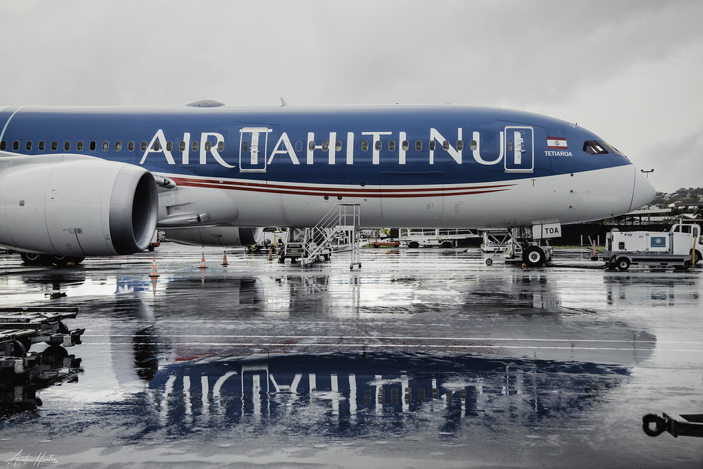 Air Tahiti Boeing 787