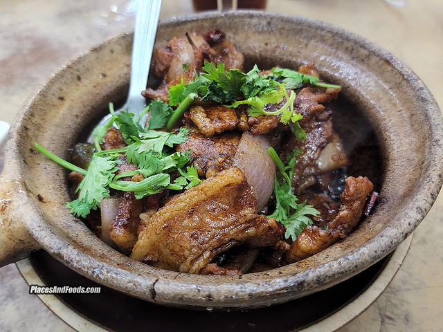 restoran kakak peng genting highlands claypot pork belly with chili