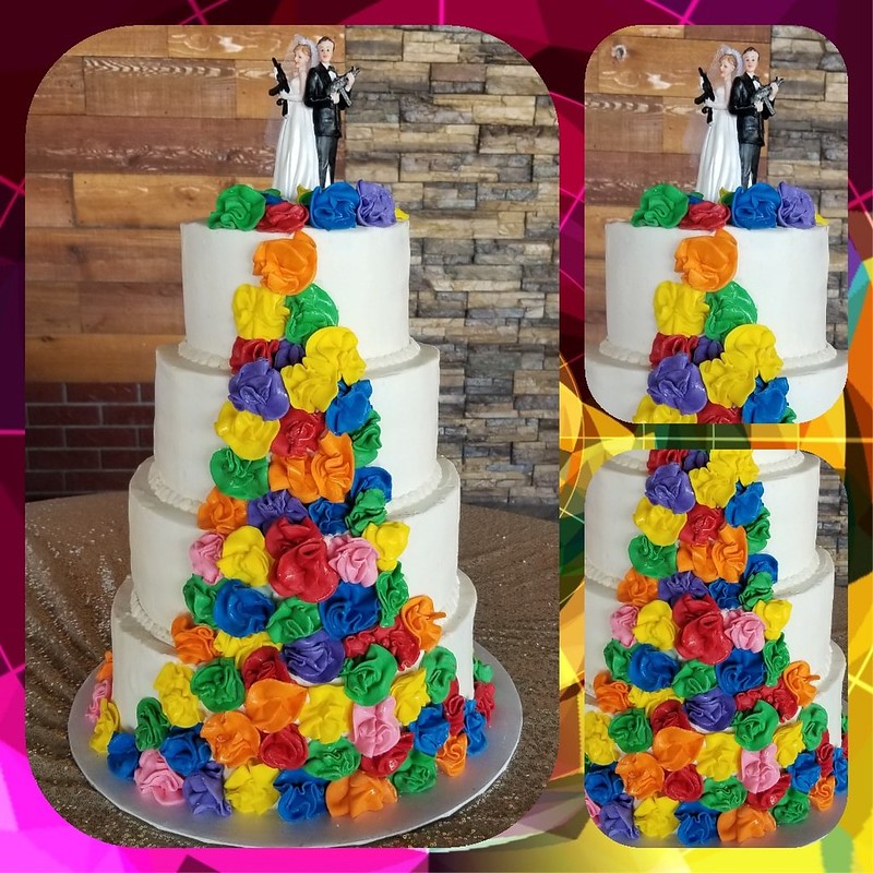 Cake by Camila's Bakery