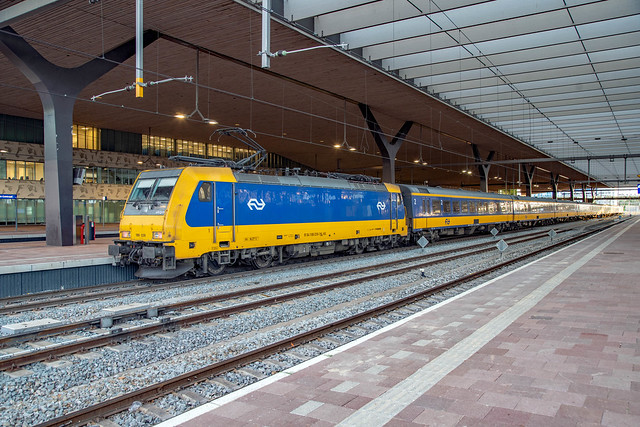 NS 186 039 Rotterdam Centraal