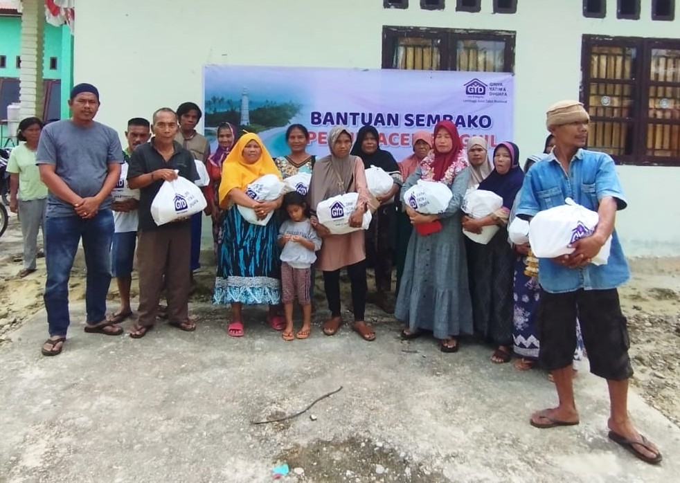 Bantuan Sembako Peduli Aceh Singkil