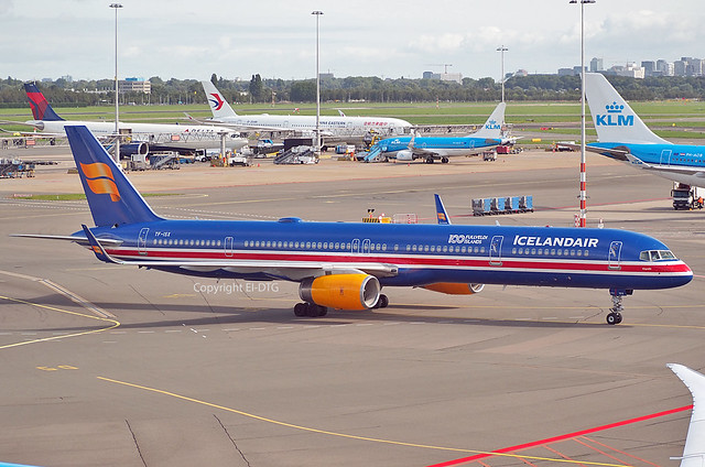 Boeing 757-3E7 TF-ISX Icelandair