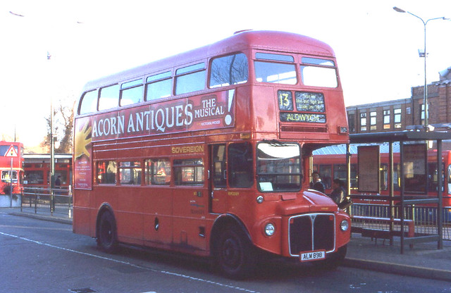 Sovereign Buses . Edgware , London . RM2089 ALM89B . Golders Green Station , London . Saturday morning 09th-April-2005