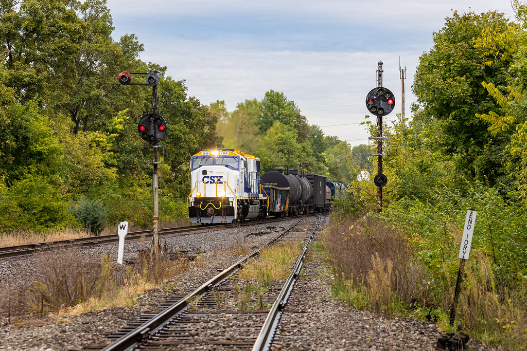 CSXT 4568 @Lima, OH | CSXT 4568 leads M351-22 through DT&I J… | Flickr