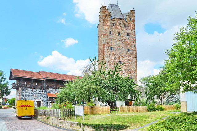 Grauer Turm in Fritzlar 30.6.2022 1433