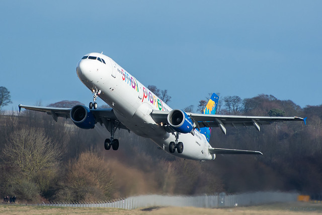 SP-HAX Small Planet Airlines (Poland) - Airbus A321-211
