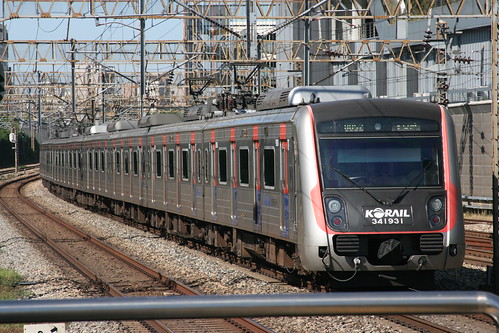 Korail Class 341000 (3rd ver, Line1) in Noryangjin.Sta, Dongjak, Seoul, S.Korea /Sep 24, 2022