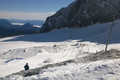 Přírodní sníh zachránil Dachstein pro běžce na lyžích, sjezdaři mají smůlu