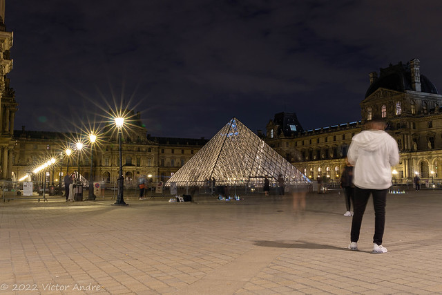 Louvre Night lights