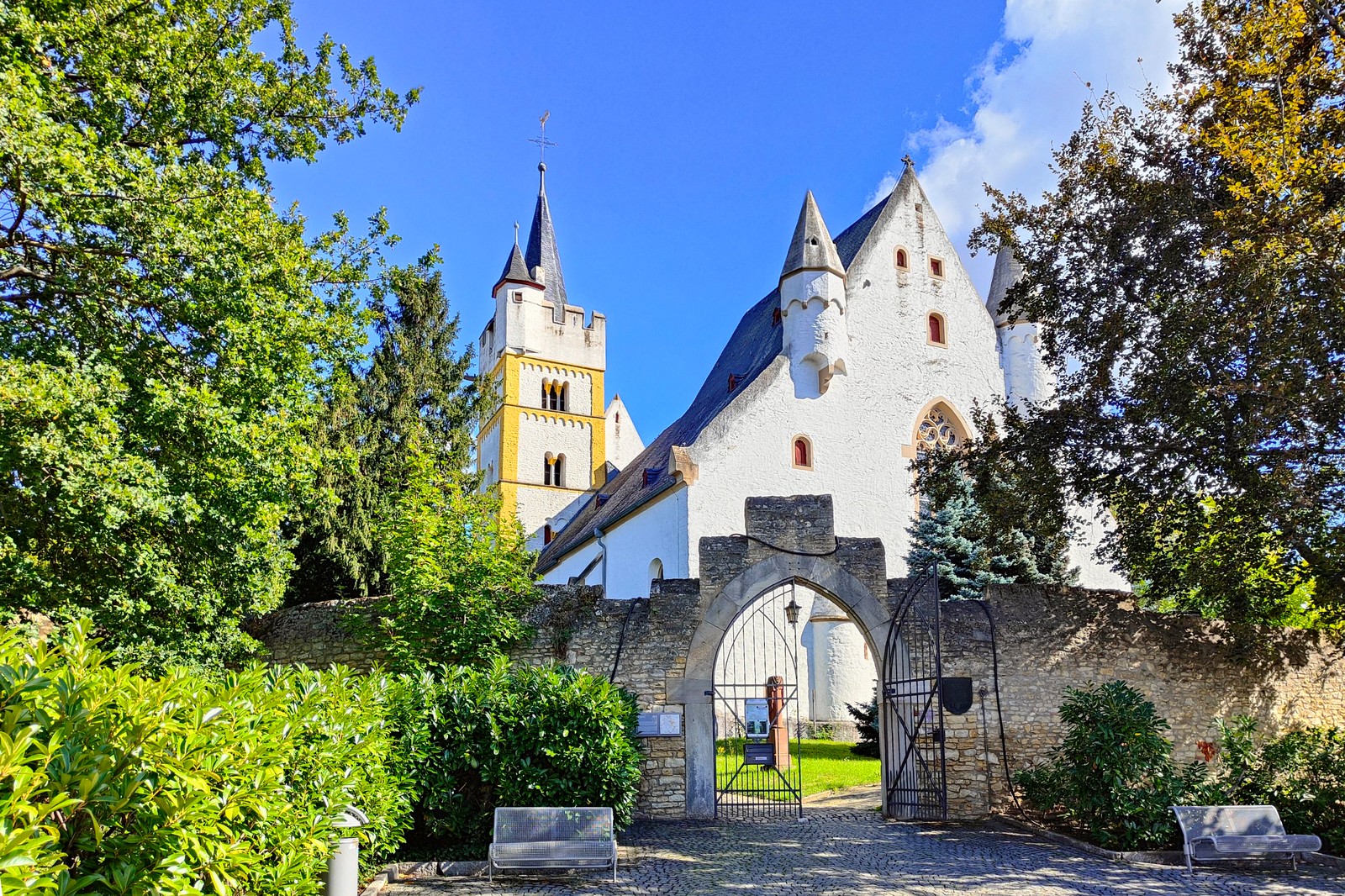 Die Burgkirche von Ingelheim