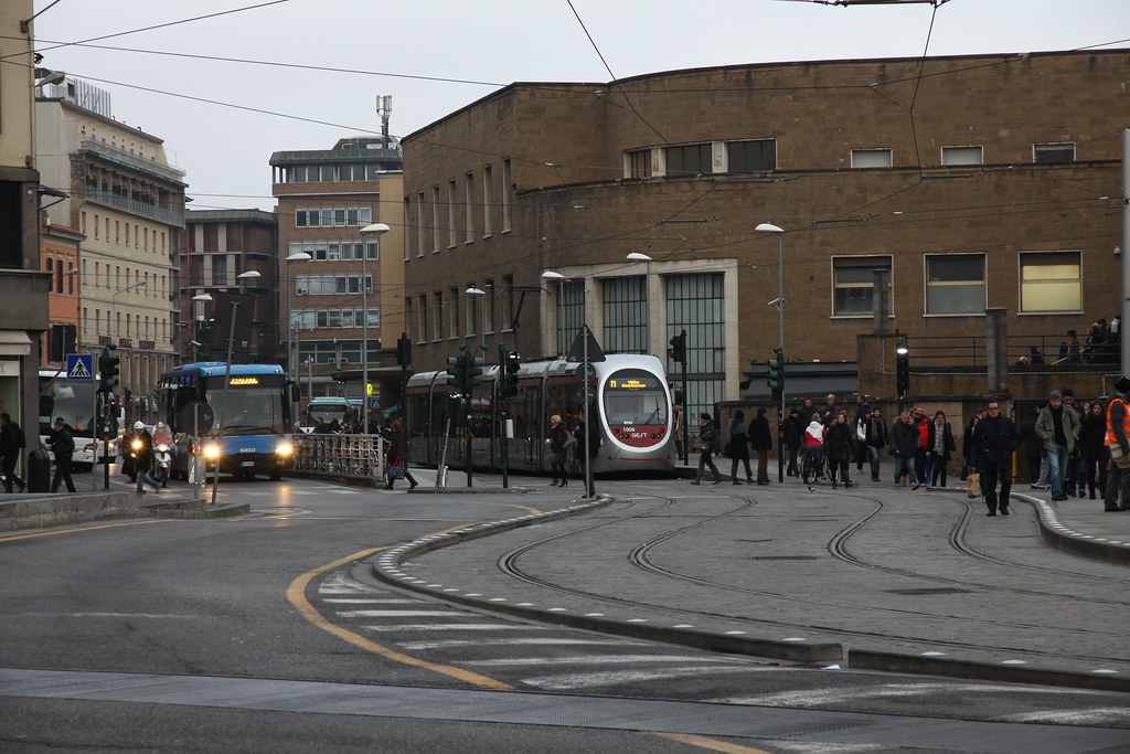 輕軌，公車，步行區，已經是歐洲國家常見的情景。攝影：鄭羽哲