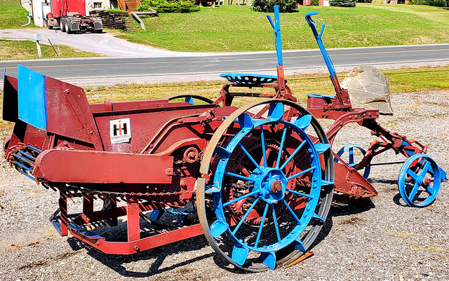 Vintage Harvester International machine