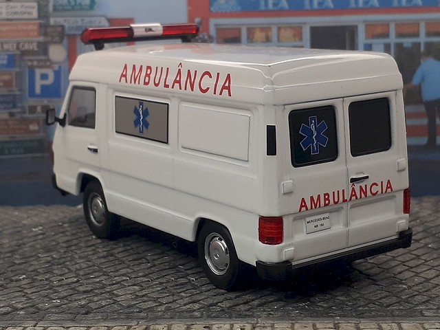 Mercedes Benz MB180 - 1992 - Ambulancia