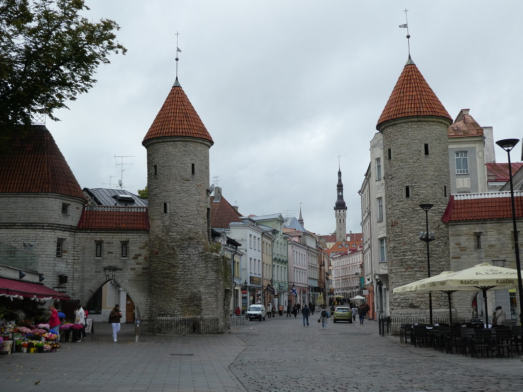 Viru Gate, Tallinn