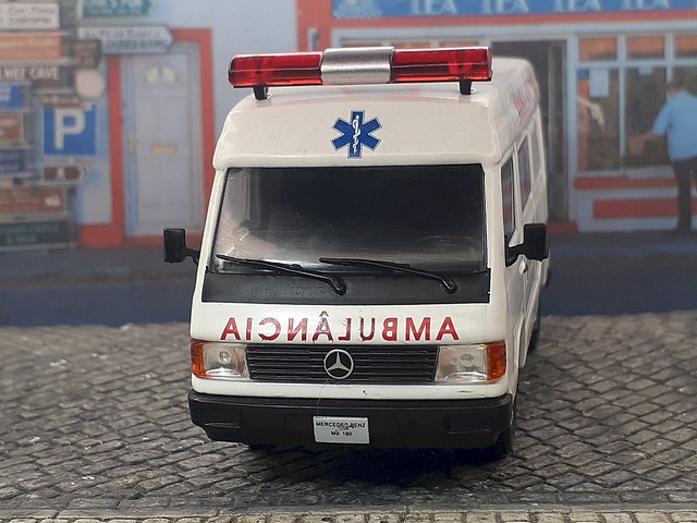 Mercedes Benz MB180 - 1992 - Ambulancia