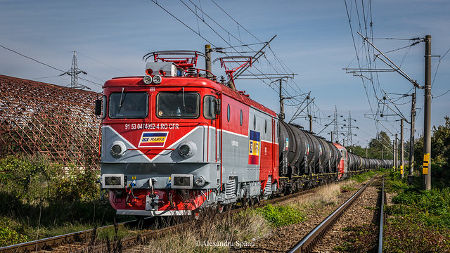 ED 052 with a CFR Marfa freight train