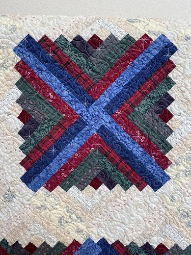 Small log cabin quilt
