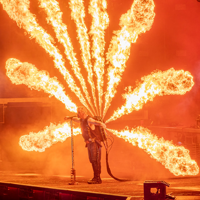Rammstein in LA: Till Lindemann's Fire Jetpack