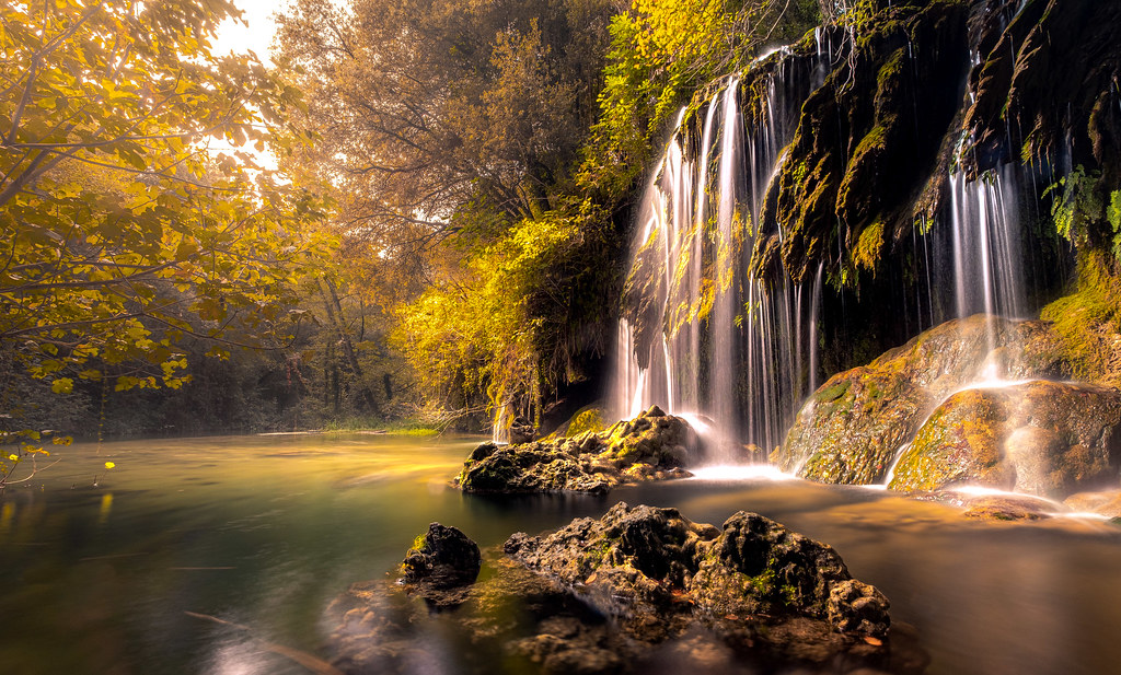 Waterfall Moli del Murris (Les Planes d'Hostoles, Spain)