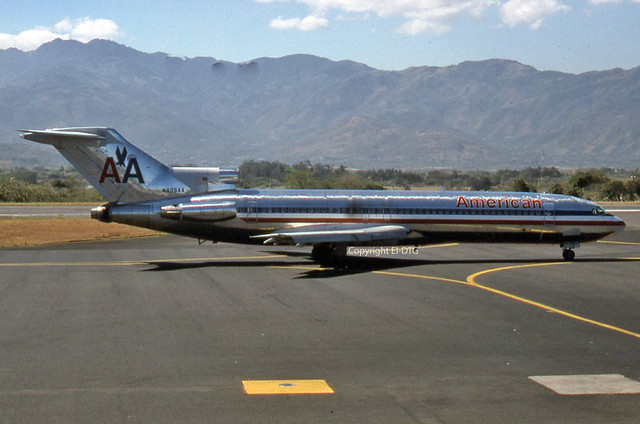 Boeing 727-223/Adv N896AA American