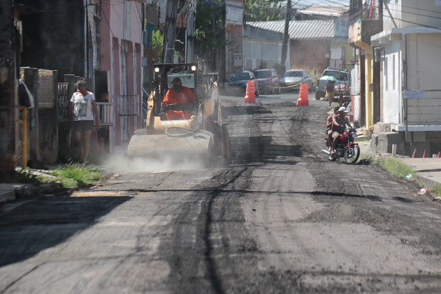 28.09.22 - O programa “ Asfalta Manaus” abrange mais ruas no bairro Coroado