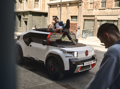 Citroën apresenta o Oli, o carro-conceito com 400km de autonomia